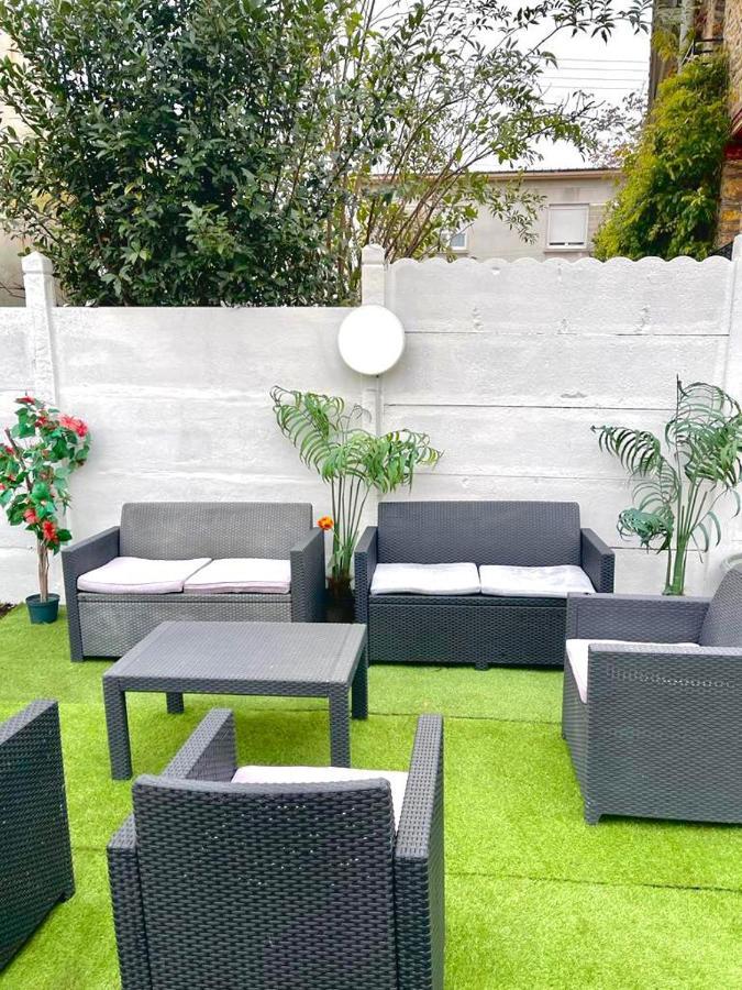 Jolie Petite Maison Avec Un Grand Jardin Montmagny ภายนอก รูปภาพ